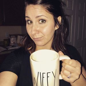 Meet your Posher, Katelyn